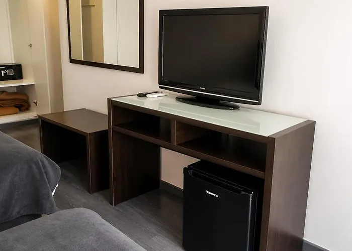 Hotel Madrid De Sevilla By Shs